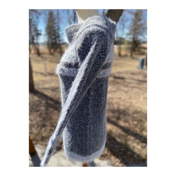 Sleeping on Snow Slouchy Off Shoulder Sweater Wool Blend Fuzzy NWT Sz S Grey - Picture 6 of 16